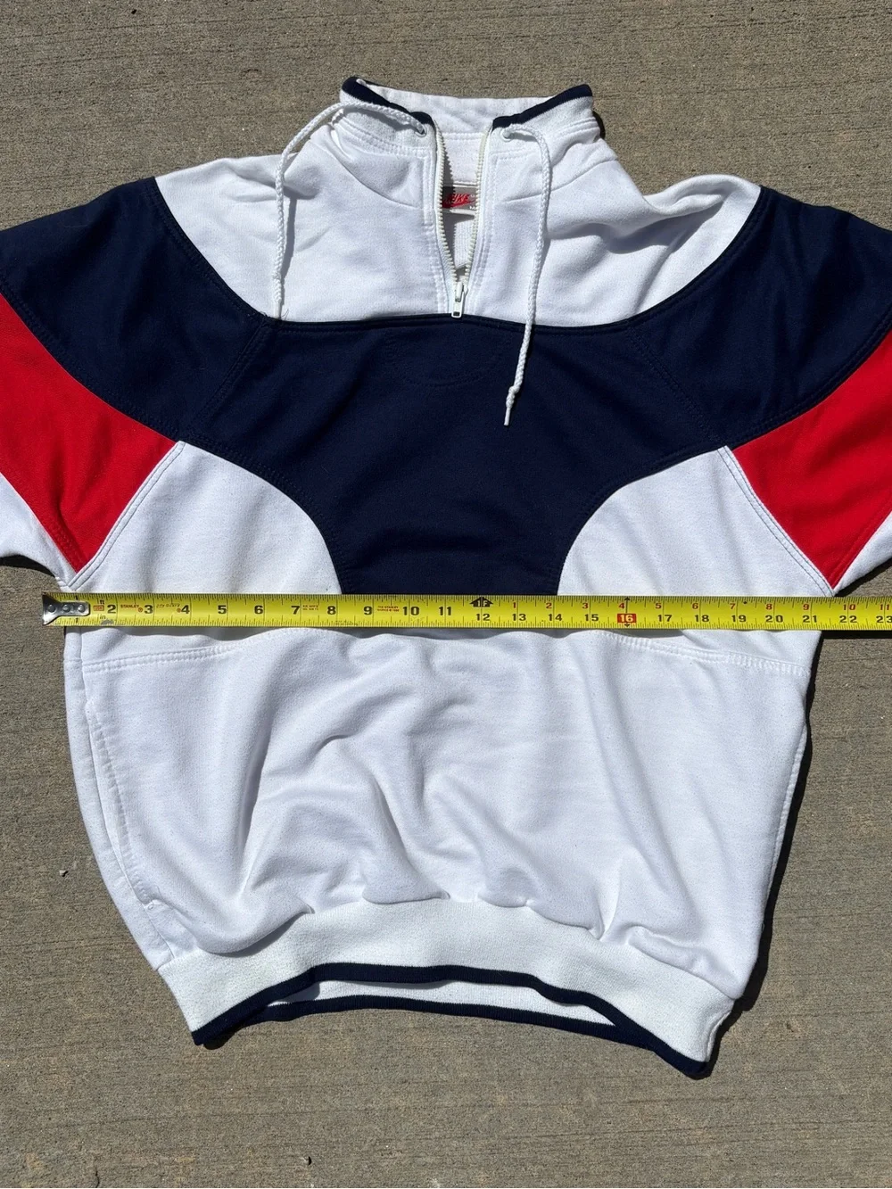 Nike Men’s White/Navy/Red Colorblock Half-Zip Sweater